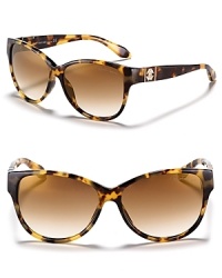 Get spotted in these slight cat eye frames with gradient lenses from Roberto Cavalli. Get spotted in these slight cat eye frames with gradient lenses from Roberto Cavalli.