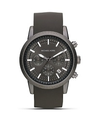 Adopt a sporty approach to accessorizing with this striking style from MICHAEL Michael Kors, boasting a bold face and silicone band. Adopt a sporty approach to accessorizing with this striking style from MICHAEL Michael Kors, boasting a bold face and silicone band.