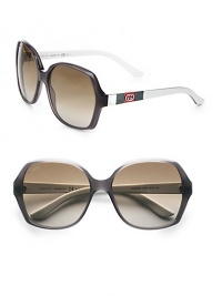 Signature stripes and double-G logos adorn the temples of this classic style. Available in grey frames with brown/grey gradient lens.Logo temples100% UV protectionMade in Italy Signature stripes and double-G logos adorn the temples of this classic style. Available in grey frames with brown/grey gradient lens.Logo temples100% UV protectionMade in Italy