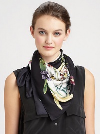 An elegant floral design defines this luxurious silk wrap.Silk90 X 90Dry cleanMade in Italy An elegant floral design defines this luxurious silk wrap.Silk90 X 90Dry cleanMade in Italy