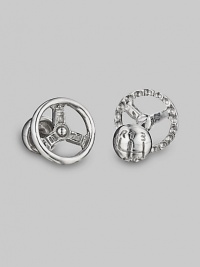 A bit of revved-up character for the sartorial set, designed in polished sterling silver. Sterling silver Gear knob backing About ¾ diam. Made in USA A bit of revved-up character for the sartorial set, designed in polished sterling silver. Sterling silver Gear knob backing About ¾ diam. Made in USA