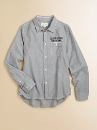 A perfect combination of classic and rugged, with pinstripes and a Diesel Workwear logo on the back.Point collarButton-down placketLong sleeves with button cuffsChest pocket with buttonCottonMachine washImported A perfect combination of classic and rugged, with pinstripes and a Diesel Workwear logo on the back.Point collarButton-down placketLong sleeves with button cuffsChest pocket with buttonCottonMachine washImported
