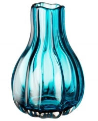 Handcrafted for an organic look and feel in Villeroy & Boch crystal, the Signature vase adds a touch of personality and pop of color to the mantel, bookcase or table. Handcrafted for an organic look and feel in Villeroy & Boch crystal, the Signature vase adds a touch of personality and pop of color to the mantel, bookcase or table.