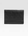 A slim-line design that fits smoothly into an inner blazer pocket in superior calfskin leather with embossed logo detail. Four credit card slots 4 X 3H Made in Italy