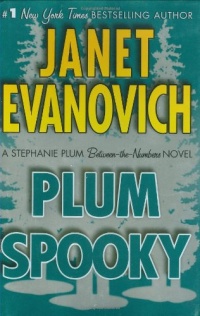 Plum Spooky (Stephanie Plum: Between the Numbers) Plum Spooky (Stephanie Plum: Between the Numbers)