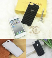 Designer Inspired Luxury Fashion Faux Leather Case with Silver Frame for iPhone 5 and Samsung Galaxy S3 (iPhone 5, Black) Designer Inspired Luxury Fashion Faux Leather Case with Silver Frame for iPhone 5 and Samsung Galaxy S3 (iPhone 5, Black)