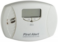 First Alert CO615 Carbon Monoxide Plug-In Alarm with Battery Backup and Digital Display