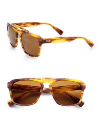 Classic acetate design in wayfare shape. Available in karrimor tortoise with java polar lens.100% UV ProtectionImported Classic acetate design in wayfare shape. Available in karrimor tortoise with java polar lens.100% UV ProtectionImported