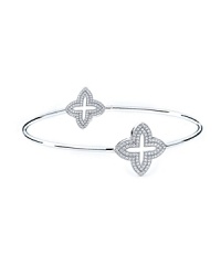 The clover-shaped stations on this delicate bangle from Crislu strike a distinctive balance between classic iconography and contemporary sparkle. The clover-shaped stations on this delicate bangle from Crislu strike a distinctive balance between classic iconography and contemporary sparkle.