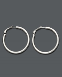 Eternally stylish and effortlessly chic. Giani Bernini's hoop earrings feature a tube shape and sterling silver setting. Approximate diameter: 1-1/2 inches. Eternally stylish and effortlessly chic. Giani Bernini's hoop earrings feature a tube shape and sterling silver setting. Approximate diameter: 1-1/2 inches.