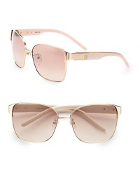 A sleek, metal style with logo accented, resin temples. Available in rose gold/white with blue gradient lens, black/gold with smoke gradient lens, bronze/havana with brown gradient lens or rose gold/cream with brown mirrored lens. Logo temples100% UV protectionMade in Italy A sleek, metal style with logo accented, resin temples. Available in rose gold/white with blue gradient lens, black/gold with smoke gradient lens, bronze/havana with brown gradient lens or rose gold/cream with brown mirrored lens. Logo temples100% UV protectionMade in Italy