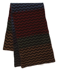 Get wrapped up in Paul Smith's luxurious gradient zig-zag wool scarf. Get wrapped up in Paul Smith's luxurious gradient zig-zag wool scarf.