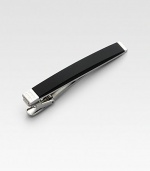 Stainless steel tie bar with smooth rubber inlay.Stainless steel2¼ x ¼Imported
