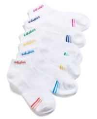 Take a step in the right direction with this 6-pack of lightweight ankle socks from adidas. Take a step in the right direction with this 6-pack of lightweight ankle socks from adidas.