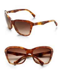 Square cateye shaped acetate frames designed with heritage logo temple detail. Available in light havana with brown gradient lens or gloss black with grey gradient lens.UV 400 lens 100% UV protection Made in Italy Square cateye shaped acetate frames designed with heritage logo temple detail. Available in light havana with brown gradient lens or gloss black with grey gradient lens.UV 400 lens 100% UV protection Made in Italy