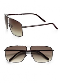 Definitive rectangular shape in sleek, lightweight metal with logo detail at the temples.Metal100% UV ProtectionMade in Italy Definitive rectangular shape in sleek, lightweight metal with logo detail at the temples.Metal100% UV ProtectionMade in Italy