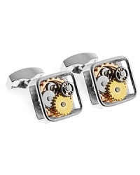 Set your style in motion with Tateossian Gear cufflinks. Ideal for the tech aficionado, they feature rotating cogs in mixed finishes.