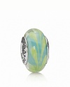 A painterly swirl on this murano glass charm lends free-spirited style to your bracelet. Logo-engraved sterling silver trim displays the PANDORA signature.