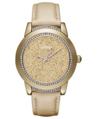A sea of shimmering crystals sits at the dial of this stunning DKNY watch. A sea of shimmering crystals sits at the dial of this stunning DKNY watch.