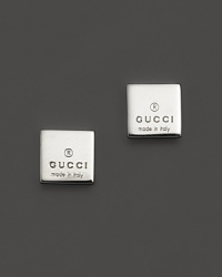 From the Trademark collection comes this gorgeous square stud earring designed by Gucci. From the Trademark collection comes this gorgeous square stud earring designed by Gucci.