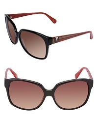 Oversized sunglasses with logo plate detail at temple for the ultimate DIANE von FURSTENBERG look. Oversized sunglasses with logo plate detail at temple for the ultimate DIANE von FURSTENBERG look.