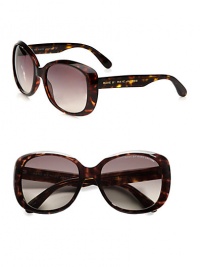 This chic, round frame features a full rim design and logo temples. Available in black/grey hearts with grey gradient lens or havana with brown gradient lens. Logo temples100% UV protectionImported This chic, round frame features a full rim design and logo temples. Available in black/grey hearts with grey gradient lens or havana with brown gradient lens. Logo temples100% UV protectionImported