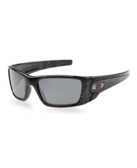 The idea behind Oakley's Fuel Cell is unflinching with a smooth look. The style was designed for the people who refuse to walk through life, but rather stomp through it and leave their footprints. The polycarbonate, mirrored lenses feature optical precision and impact resistance. The frames feature the durable all-day comfort of lightweight, stress resistant O Matter frame material, Oakley's Three-Point Fit that holds lenses in precise optical alignment. The idea behind Oakley's Fuel Cell is unflinching with a smooth look. The style was designed for the people who refuse to walk through life, but rather stomp through it and leave their footprints. The polycarbonate, mirrored lenses feature optical precision and impact resistance. The frames feature the durable all-day comfort of lightweight, stress resistant O Matter frame material, Oakley's Three-Point Fit that holds lenses in precise optical alignment.