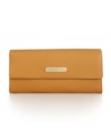 Luxe leather and gleaming 18K gold hardware decorates this polished design from MICHAEL Michael Kors. The ideal way to stay fashionably organized.