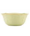 With fanciful beading and a feminine edge, this Lenox French Perle bowl has an irresistibly old-fashioned sensibility. Hardwearing stoneware is dishwasher safe and, in a soft pistachio hue with antiqued trim, a graceful addition to every meal.