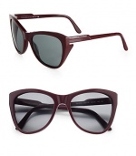 Following the brand's green initiatives, this sustainable design uses raw materials that stem from natural origins, yet retains its chic style with side blinders and logo accented temples. Available in black with grey gradient lens or burgundy with grey gradient lens. Logo temples100% UV protectionImported