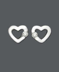 A chic open-heart design to decorate your earlobes. These heart stud earrings by Giani Bernini feature cubic zirconia stones (1/8 ct. t.w.) in a sterling silver setting. Approximate size: 1/4 inch.