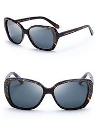 Boasting glittering frames, these kate spade new york oversized sunnies ensure an oh-so-glamorous look. Boasting glittering frames, these kate spade new york oversized sunnies ensure an oh-so-glamorous look.