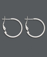 Spice up every ensemble with a simple pair of hoops. A stylish must-have for your accessory collection, these smooth sterling silver hoops feature a lever backing. Approximate diameter: 1 inch.