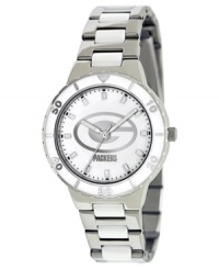 Go, Pack, Go! Root for your team 24/7 with this sporty watch from Game Time. Features a Green Bay Packers logo at the dial. Go, Pack, Go! Root for your team 24/7 with this sporty watch from Game Time. Features a Green Bay Packers logo at the dial.