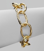 A glossy hammered design with large, statement links in 18k gold. 18k goldS-hook closureLength, about 7Made in Italy