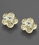 Flower power that's perfect for your favorite little girl. These lustrous 14k gold earrings feature sparkling cubic zirconia accents.