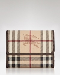 Burberry polishes off practical style with this billfold wallet. Ideally sized to tuck inside a pocket or purse, it is sure to keep your essentials in check. Burberry polishes off practical style with this billfold wallet. Ideally sized to tuck inside a pocket or purse, it is sure to keep your essentials in check.