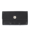 Keep your checkbook balanced and your finances buttoned up with Kenneth Cole Reaction's clutch wallet.