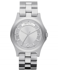 The perfect choice to become your everyday finishing touch: a steel watch from Marc by Marc Jacobs. The perfect choice to become your everyday finishing touch: a steel watch from Marc by Marc Jacobs.