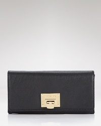 A plethora of pockets and convenient cards slots lets you tote all your essentials with understated elegance. Carryall by MICHAEL Michael Kors. A plethora of pockets and convenient cards slots lets you tote all your essentials with understated elegance. Carryall by MICHAEL Michael Kors.