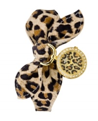 Put a ribbon on top for the finishing touch of this gifted watch from GUESS. Put a ribbon on top for the finishing touch of this gifted watch from GUESS.