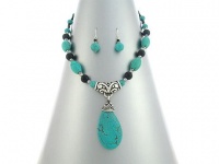 Winnity Turquiose and Black Onyx Look Teardrop Necklace and Earrings Set Antique Silver Tone Winnity Turquiose and Black Onyx Look Teardrop Necklace and Earrings Set Antique Silver Tone