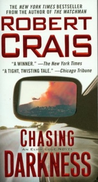 Chasing Darkness: An Elvis Cole Novel (Elvis Cole Novels) Chasing Darkness: An Elvis Cole Novel (Elvis Cole Novels)