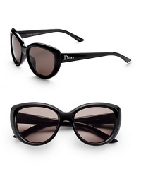 Modern cat's-eye frames updated for a versatile sophisticated look. Available in shiny black with brown grey lens.Optyl Dior logo temple 100% UV protection Made in Italy Modern cat's-eye frames updated for a versatile sophisticated look. Available in shiny black with brown grey lens.Optyl Dior logo temple 100% UV protection Made in Italy
