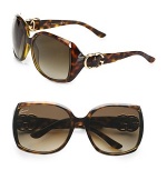 Chic tortoiseshell frames, accented with goldtone logo details. Available in havana frames with brown gradient lens. GG logo temples100% UV protectionMade in Italy 