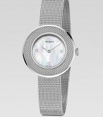 From the U-Play Collection. A sleek stainless steel timepiece with a textured bezel and sparkling diamond markers. Swiss quartz movementWater resistant to 3 ATMRound stainless steel case, 27mm (1)Mesh motif bezelMother-of-pearl dialDiamond markersStainless steel link braceletMade in Switzerland 