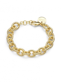 THE LOOKRibbed oval links18k goldplated settingLogo charmLobster claspTHE MEASUREMENTWidth, about ½Length, about 8ORIGINMade in Italy THE LOOKRibbed oval links18k goldplated settingLogo charmLobster claspTHE MEASUREMENTWidth, about ½Length, about 8ORIGINMade in Italy