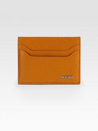 A sleek card case in finely pebbled leather with a front logo detail.Five card slotsLeather4 x 3Made in Italy