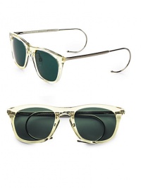 A chic style with contrasting metal temples. Available in transparent yellow with dark green lens. Metal temples100% UV protectionMade in Italy 