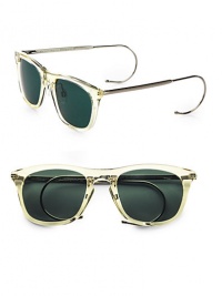 A chic style with contrasting metal temples. Available in transparent yellow with dark green lens. Metal temples100% UV protectionMade in Italy A chic style with contrasting metal temples. Available in transparent yellow with dark green lens. Metal temples100% UV protectionMade in Italy